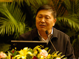 中國機(jī)械工程聯(lián)合會(huì)副會(huì)長(zhǎng)楊學(xué)桐